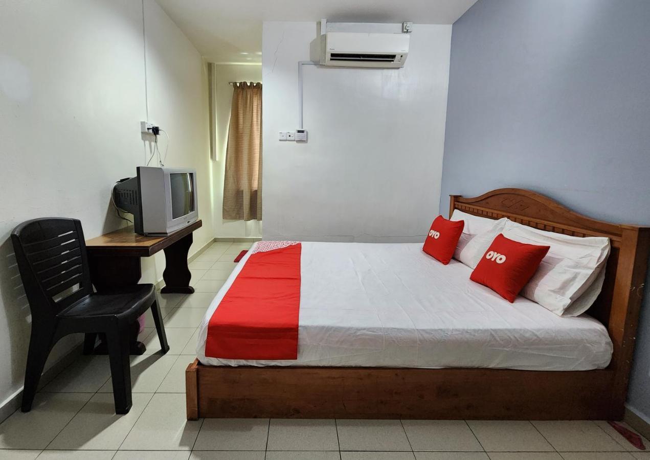 Oyo 90743 Hotel Ban Cheong Kangar Dış mekan fotoğraf