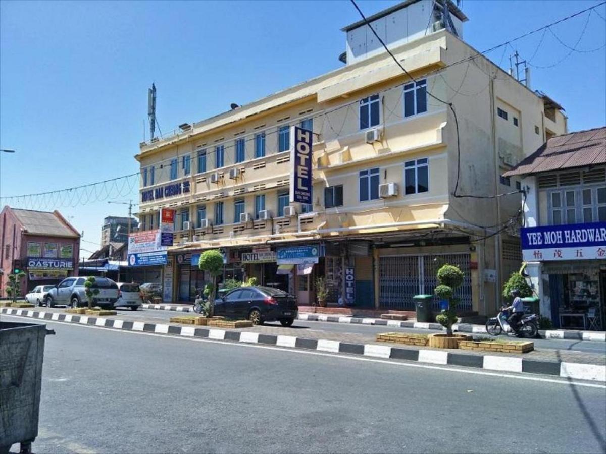 Oyo 90743 Hotel Ban Cheong Kangar Dış mekan fotoğraf