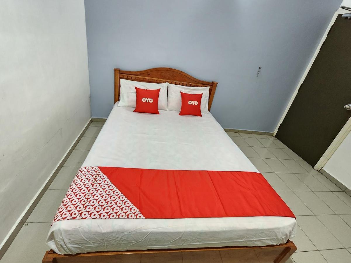 Oyo 90743 Hotel Ban Cheong Kangar Dış mekan fotoğraf