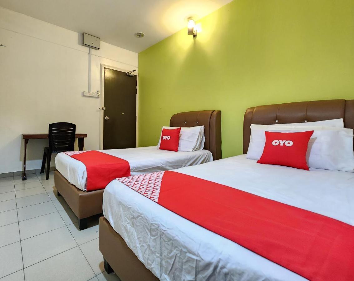Oyo 90743 Hotel Ban Cheong Kangar Dış mekan fotoğraf